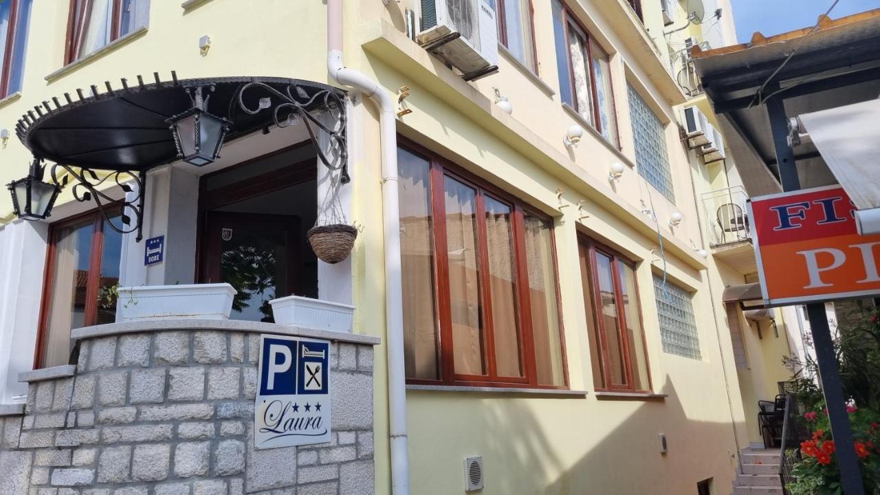 Laura Rooms Medulin Exterior foto