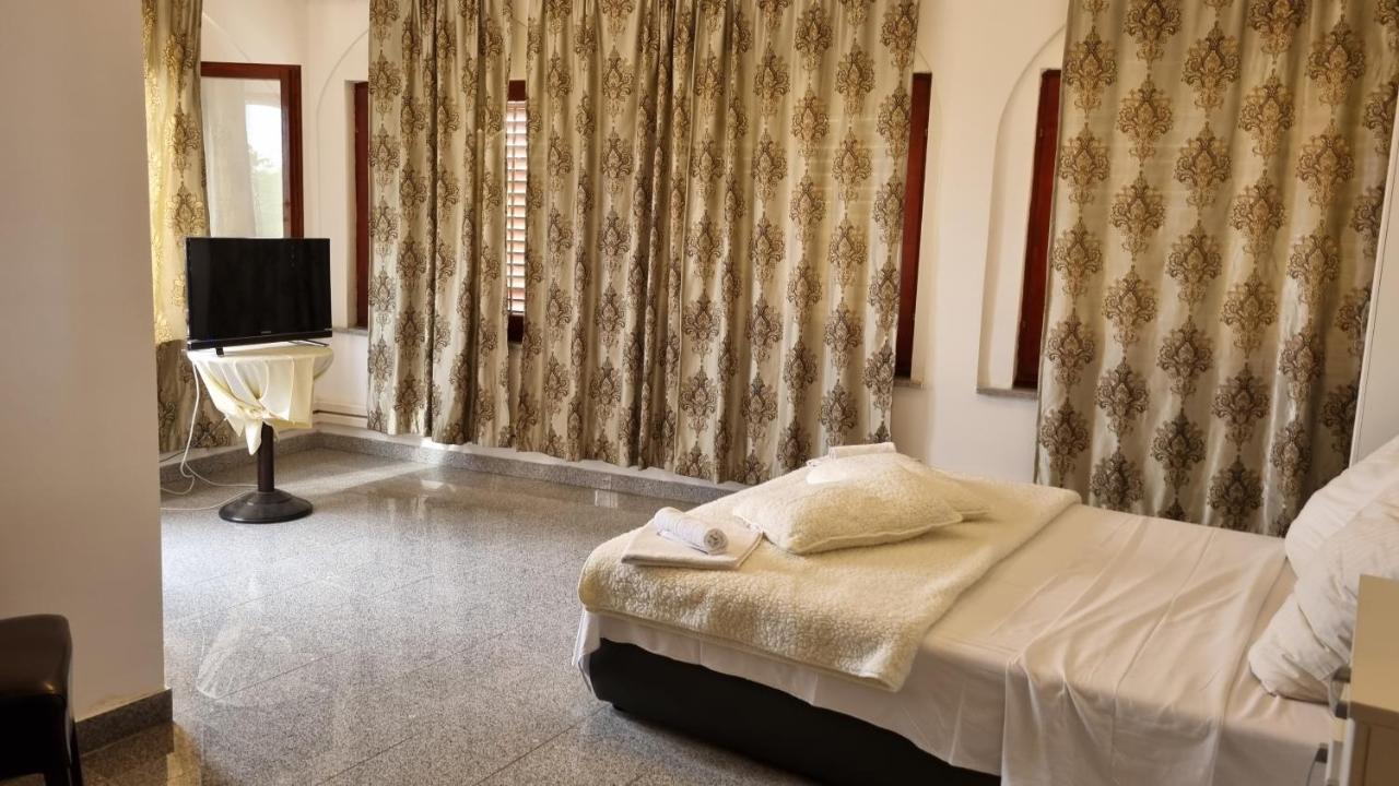 Laura Rooms Medulin Exterior foto