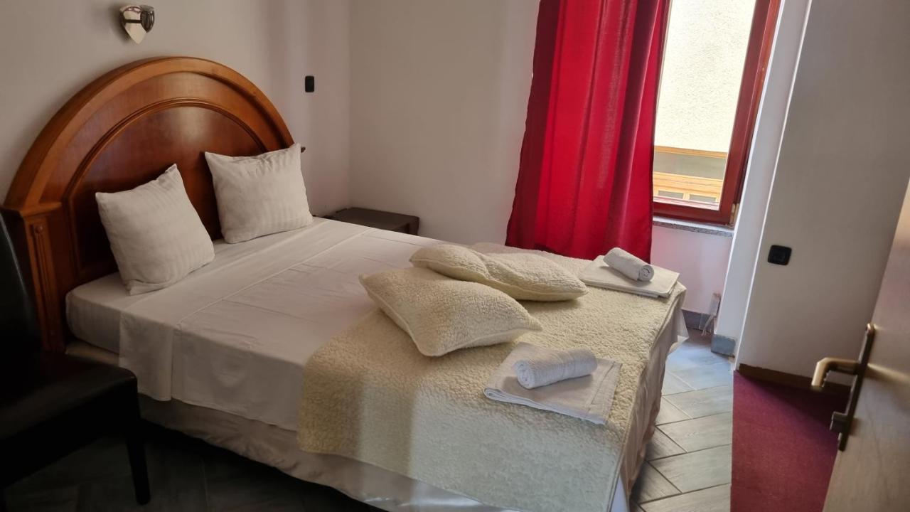 Laura Rooms Medulin Exterior foto